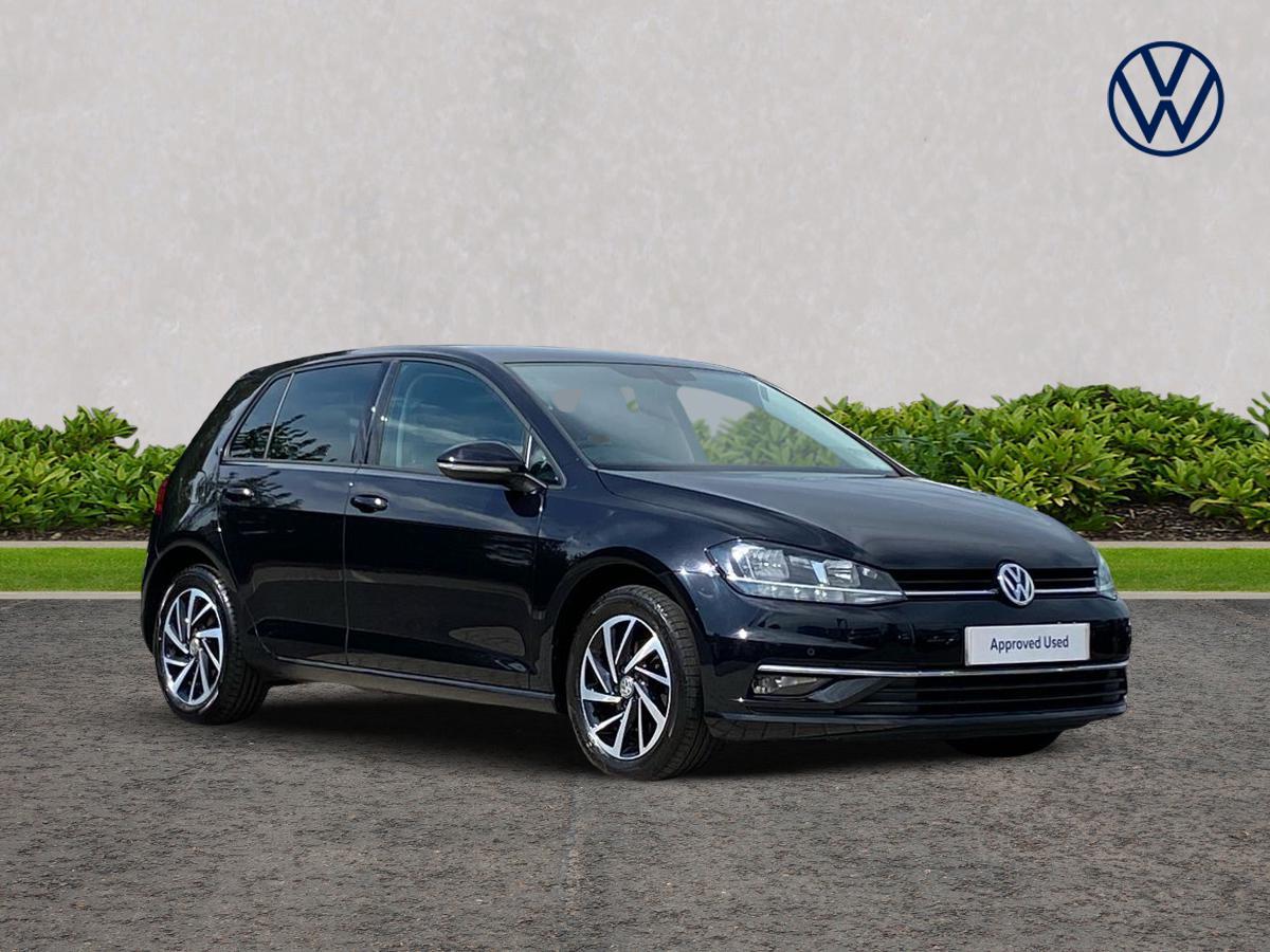 Main listing image - Volkswagen Golf