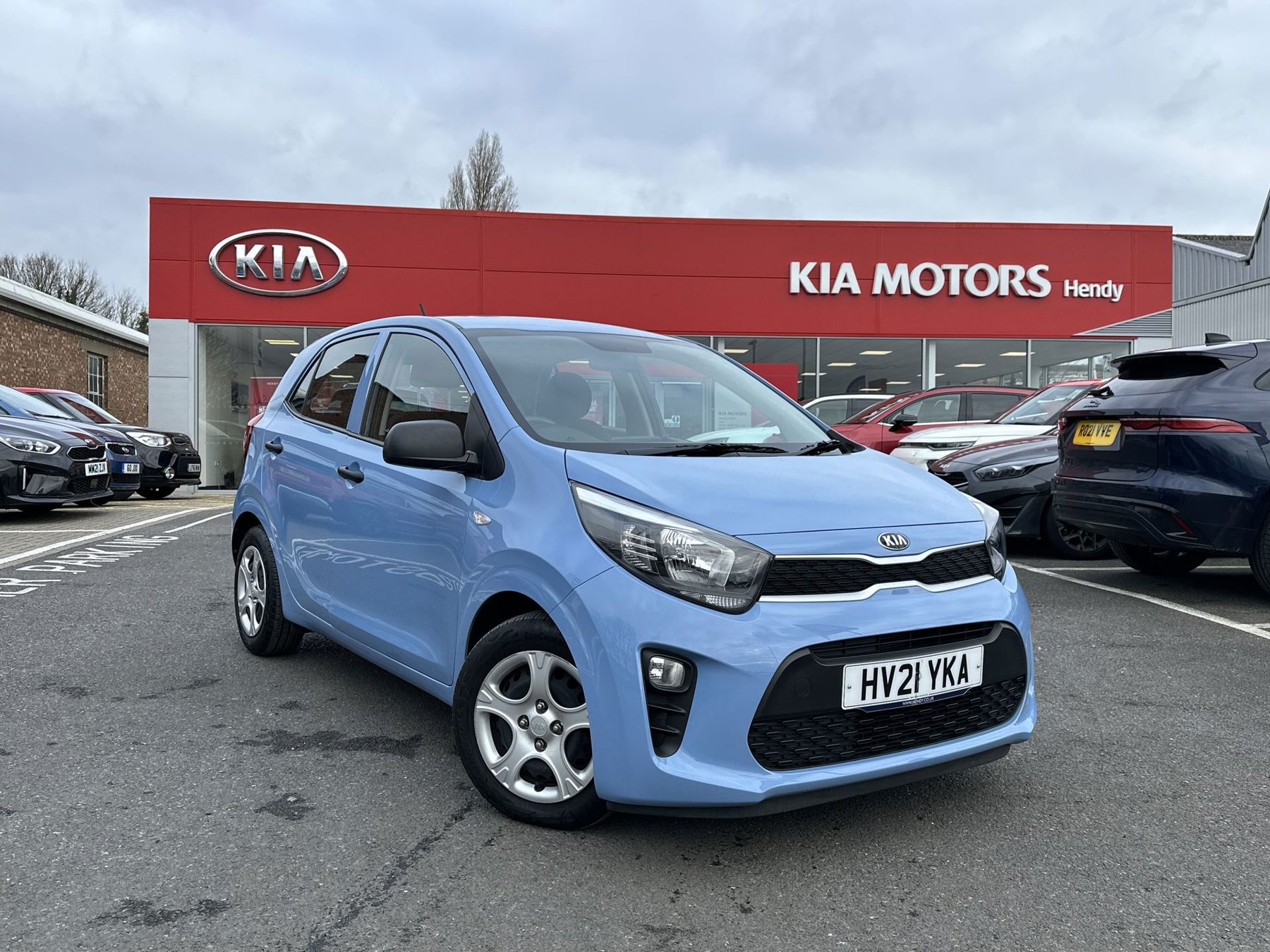 Main listing image - Kia Picanto