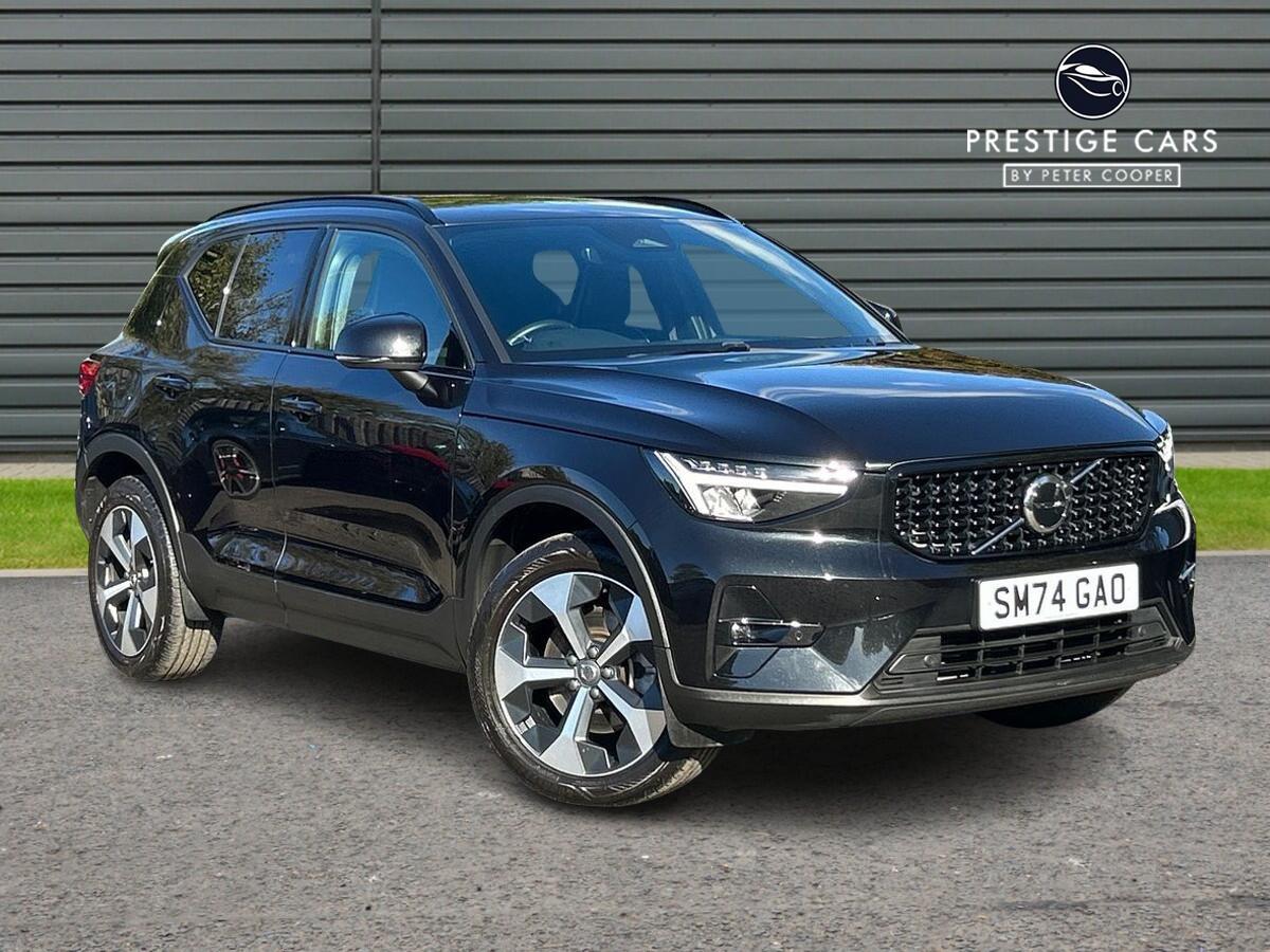 Main listing image - Volvo XC40