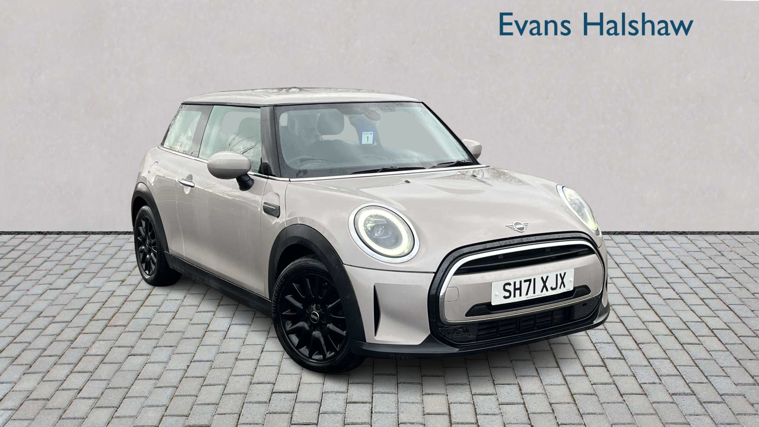 Main listing image - MINI Hatchback
