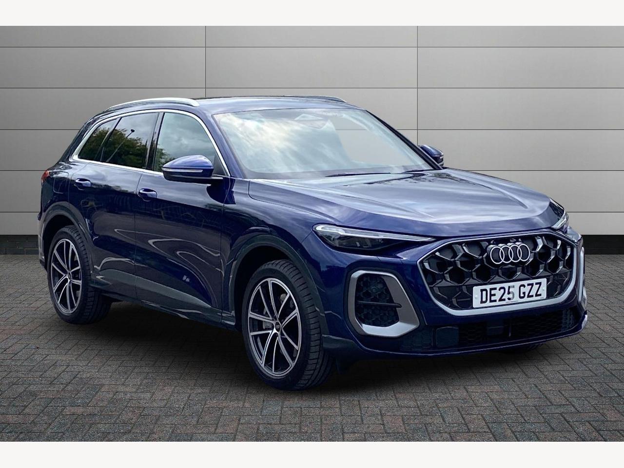 Main listing image - Audi Q5