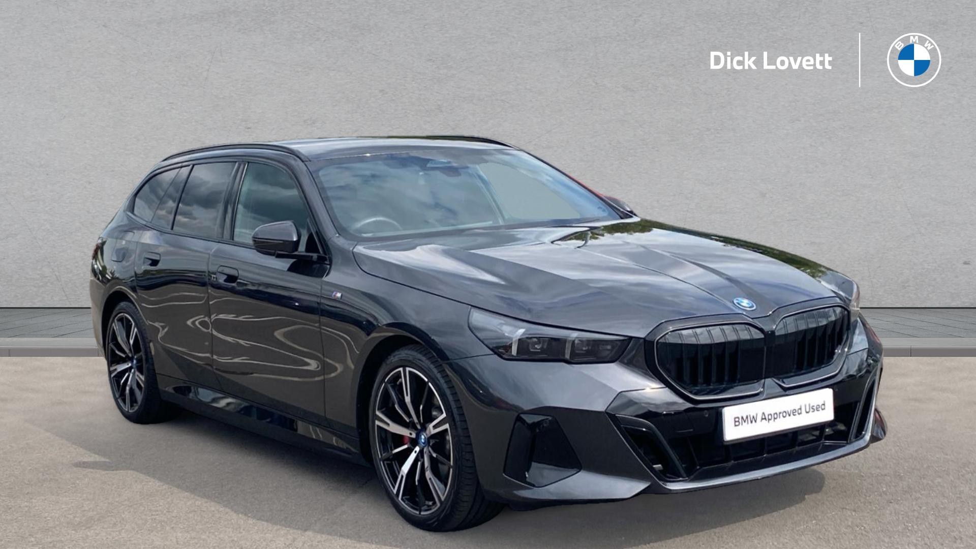 Main listing image - BMW 5 Series Touring