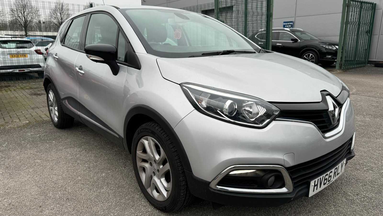 Main listing image - Renault Captur