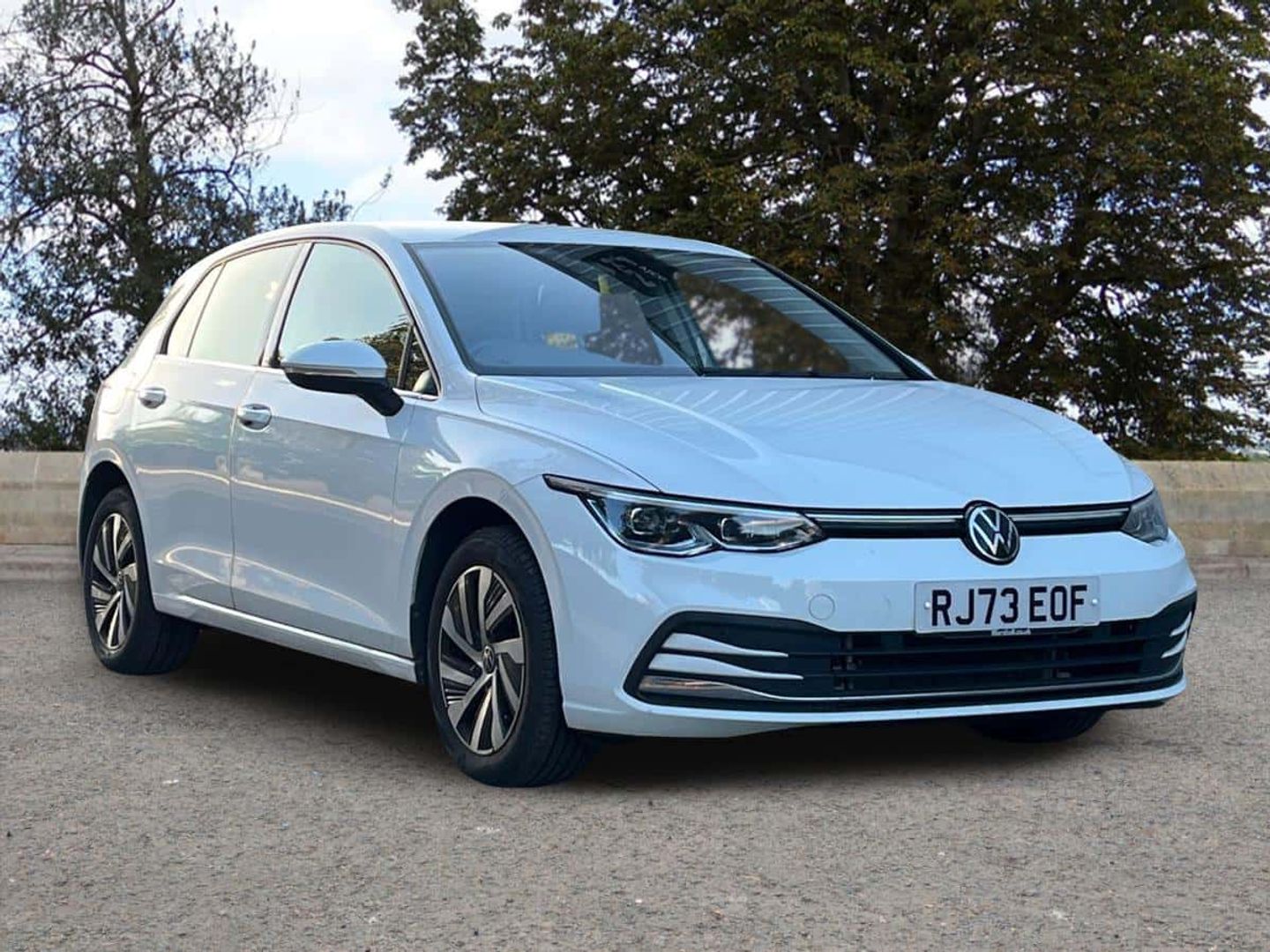 Main listing image - Volkswagen Golf