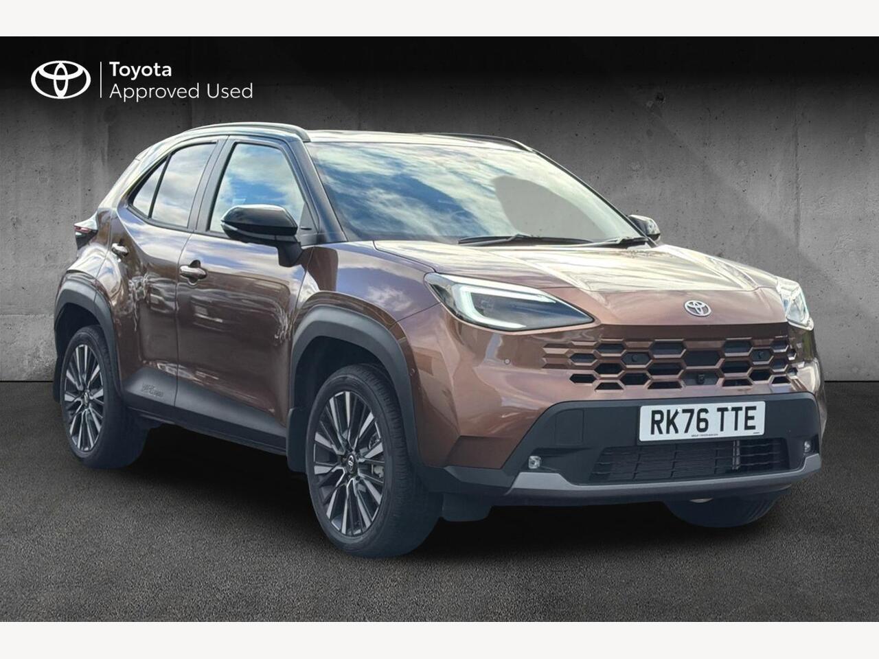 Main listing image - Toyota Yaris Cross