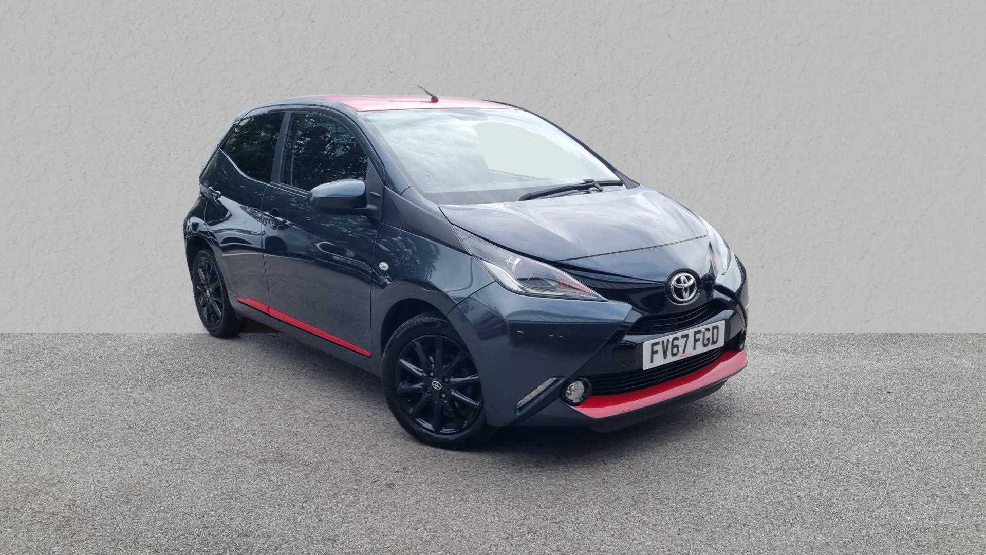 Main listing image - Toyota Aygo