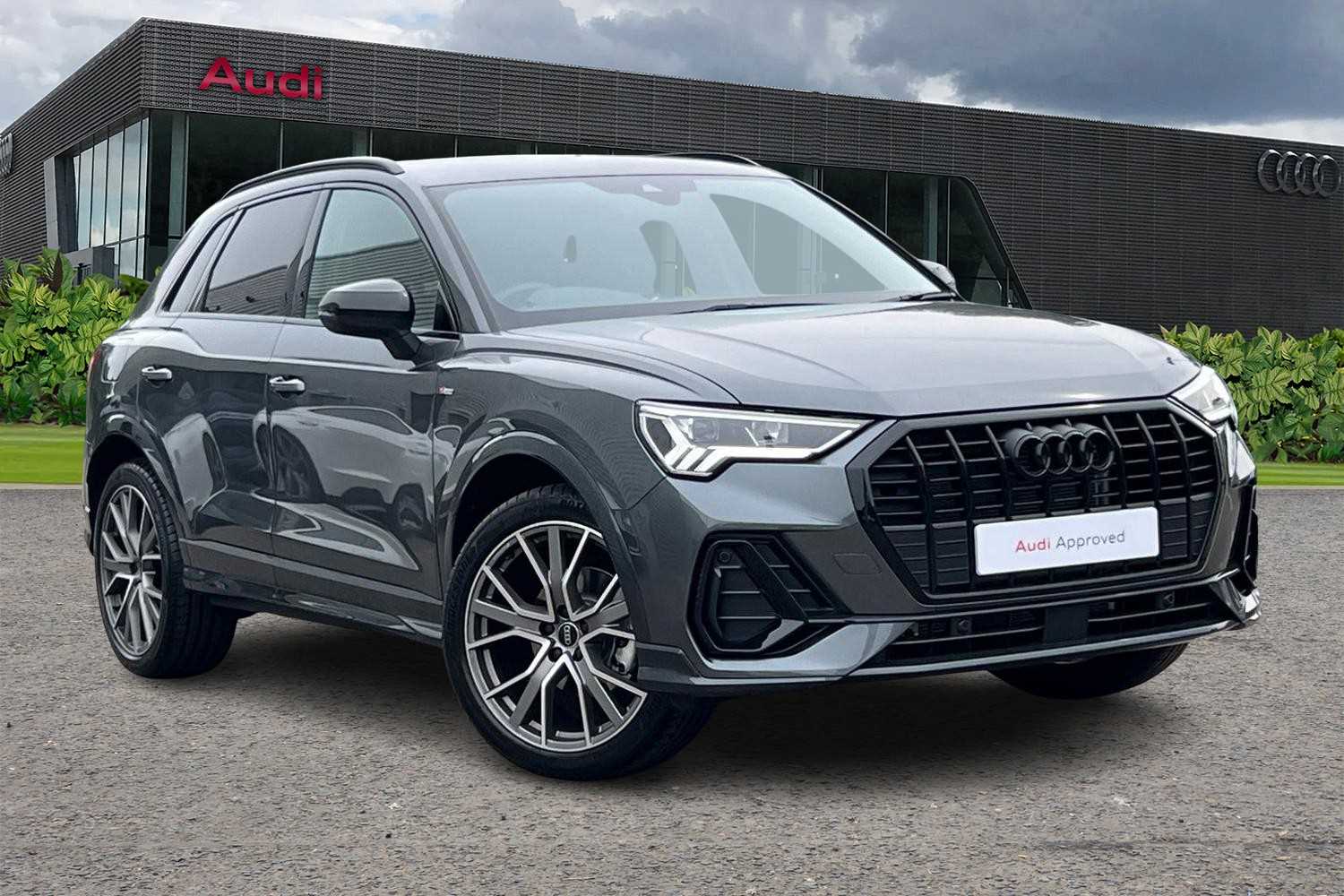Main listing image - Audi Q3