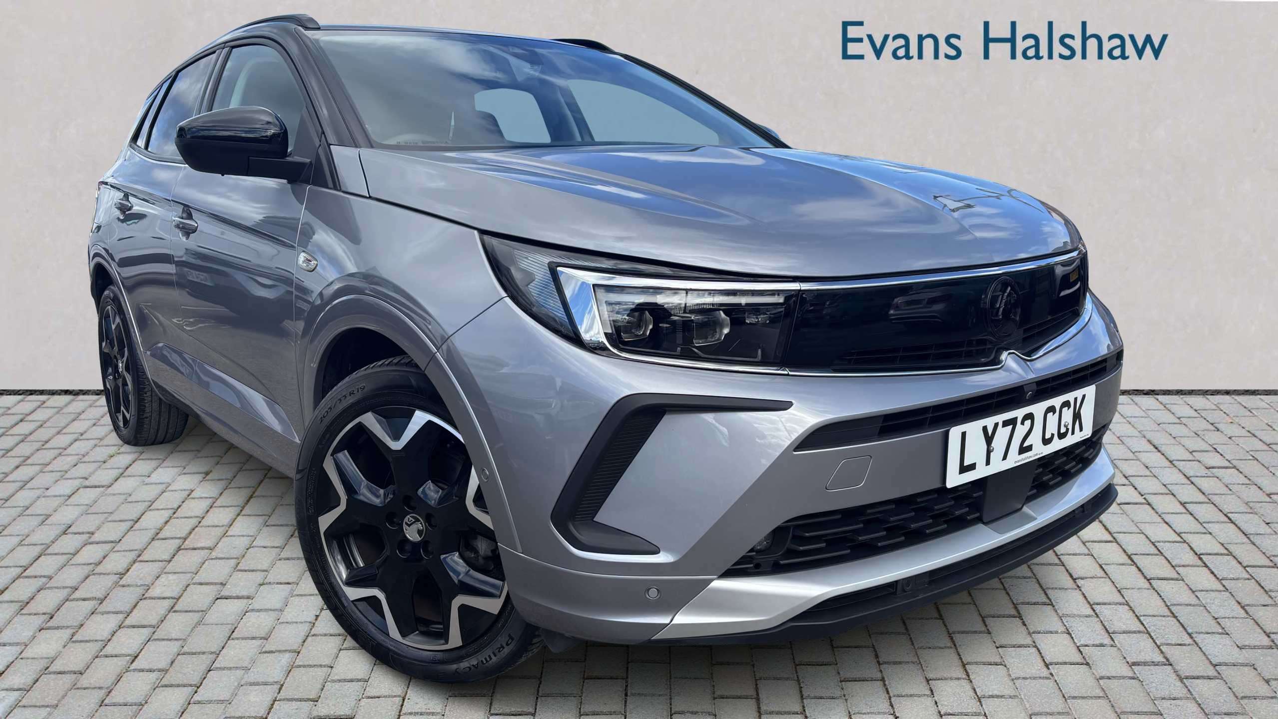 Main listing image - Vauxhall Grandland