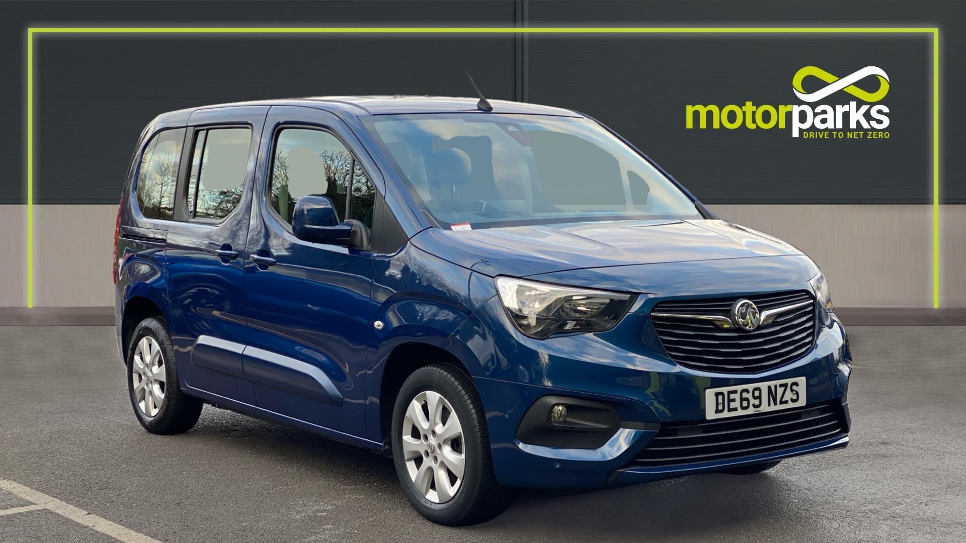 Main listing image - Vauxhall Combo Life