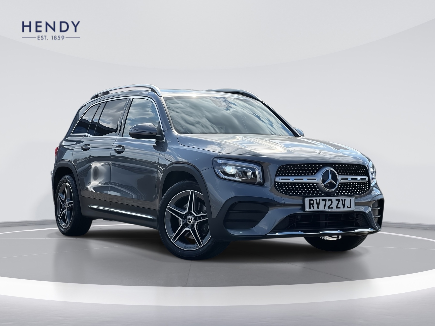 Main listing image - Mercedes-Benz GLB