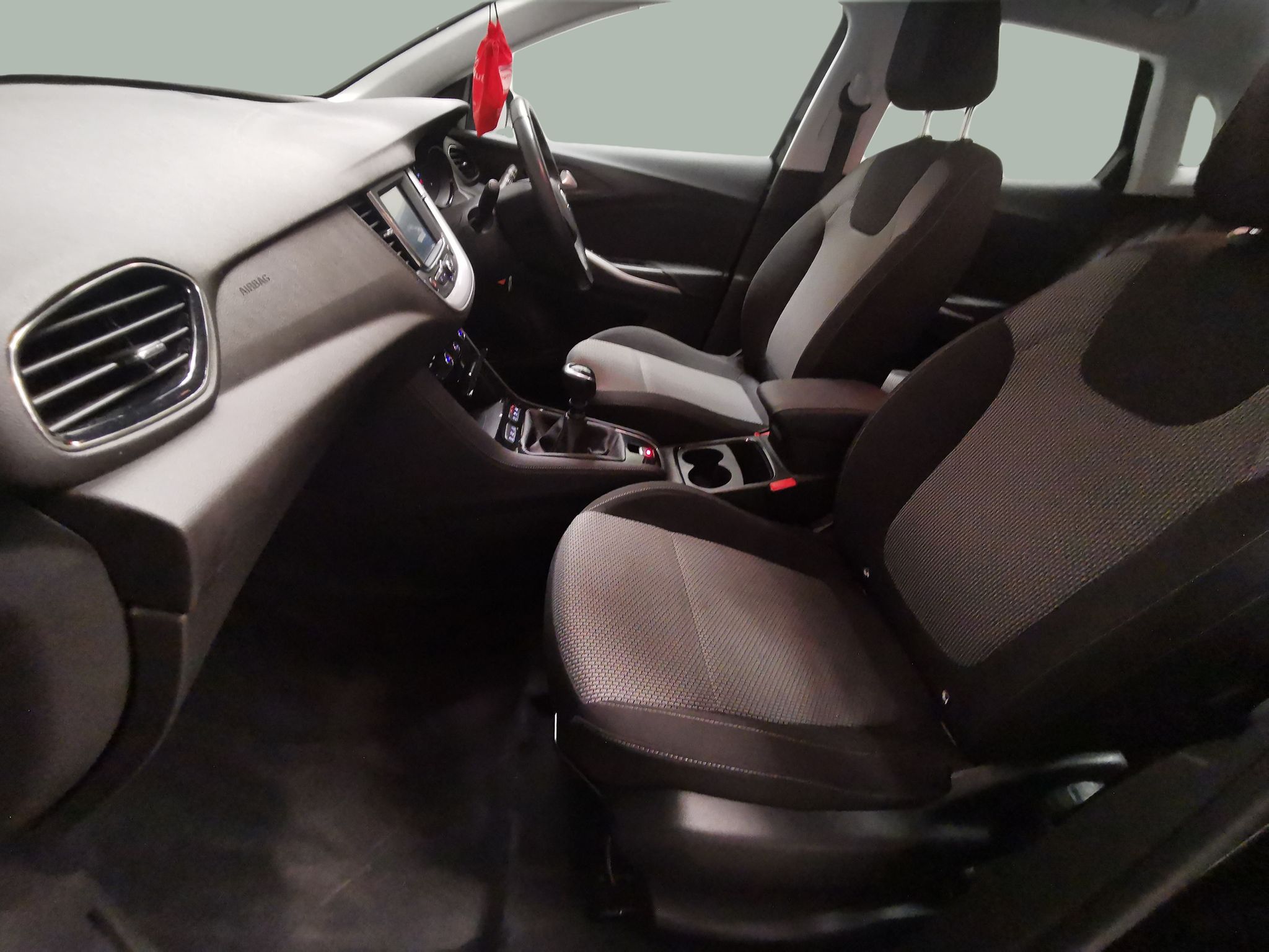 Main listing image - Vauxhall Grandland X