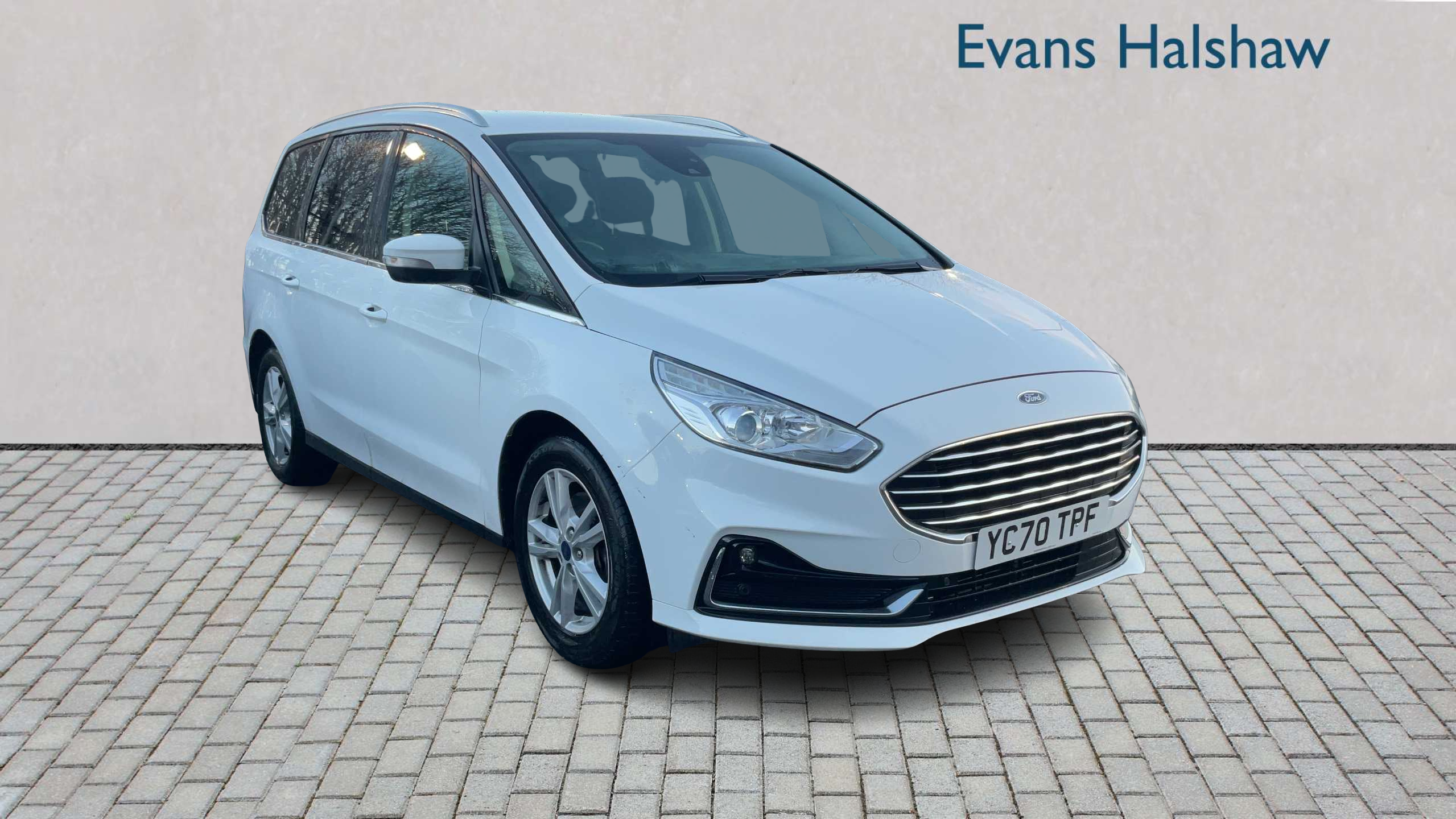 Main listing image - Ford Galaxy