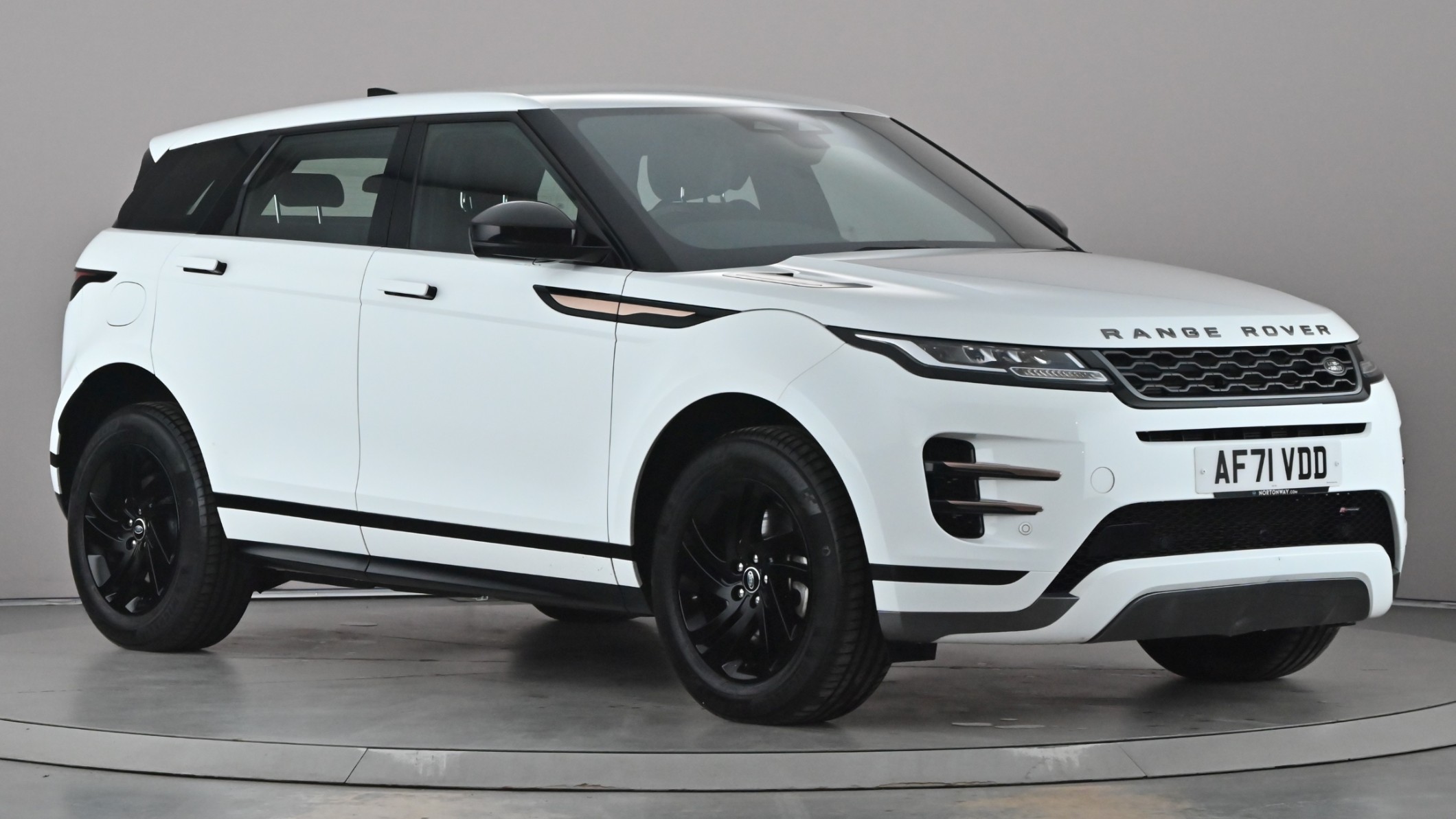 Main listing image - Land Rover Range Rover Evoque