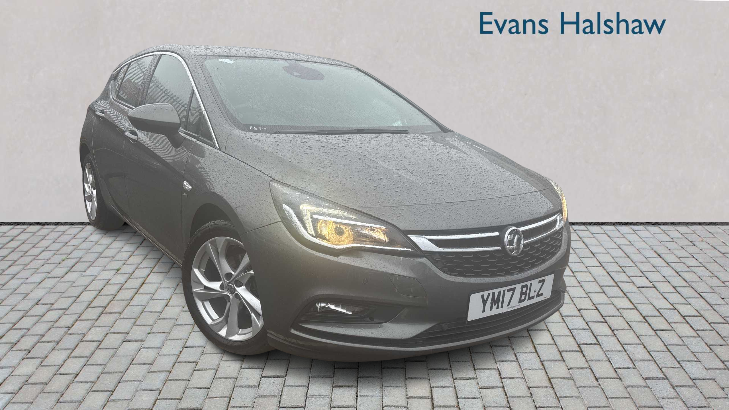 Main listing image - Vauxhall Astra