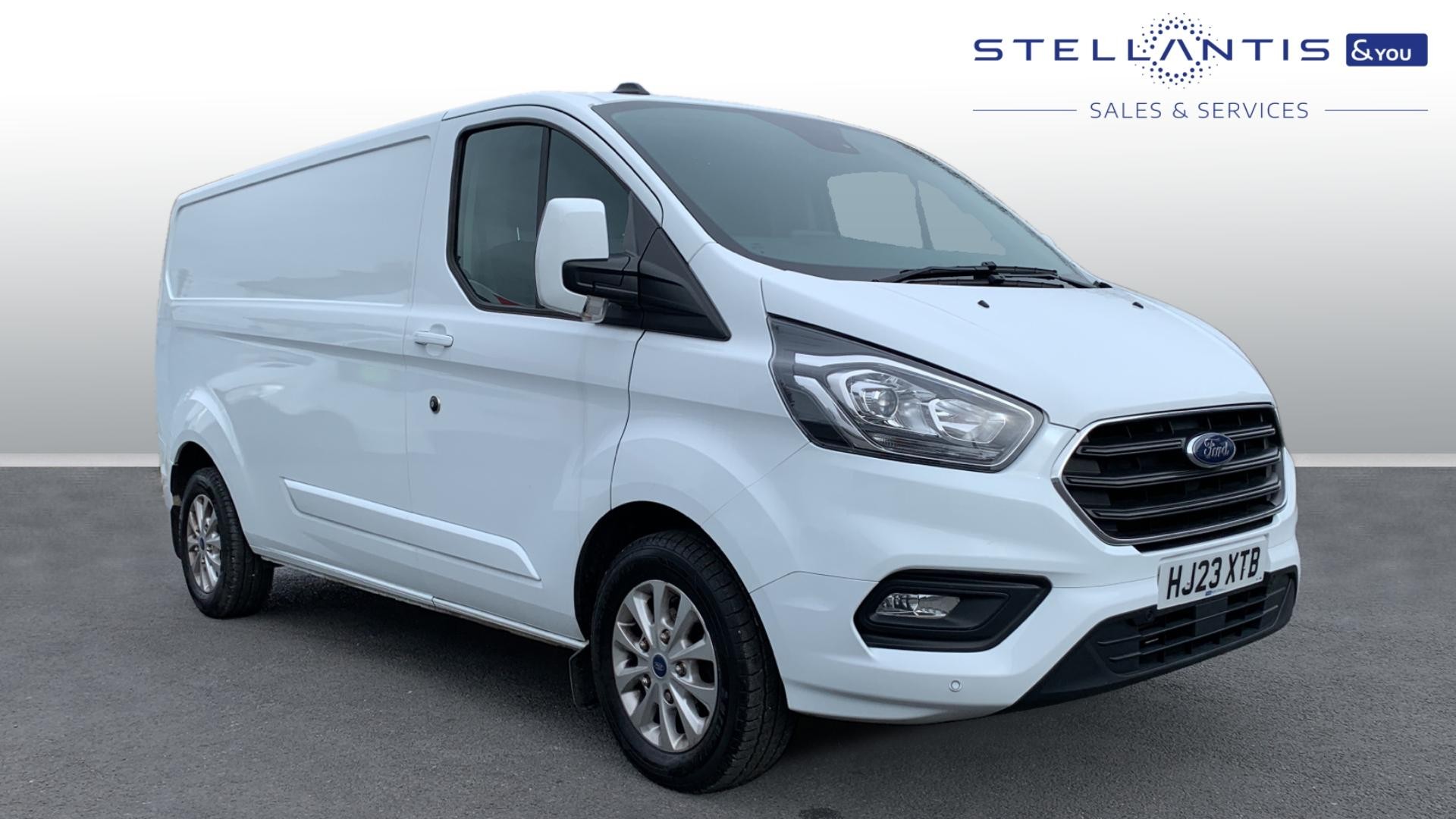 Main listing image - Ford Transit Custom