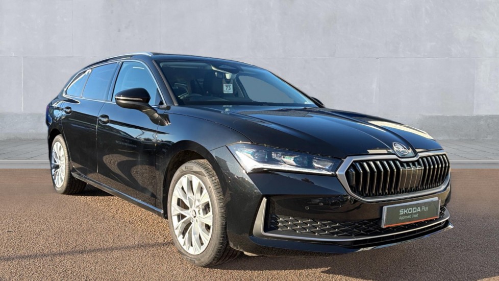 Main listing image - Skoda Superb Estate