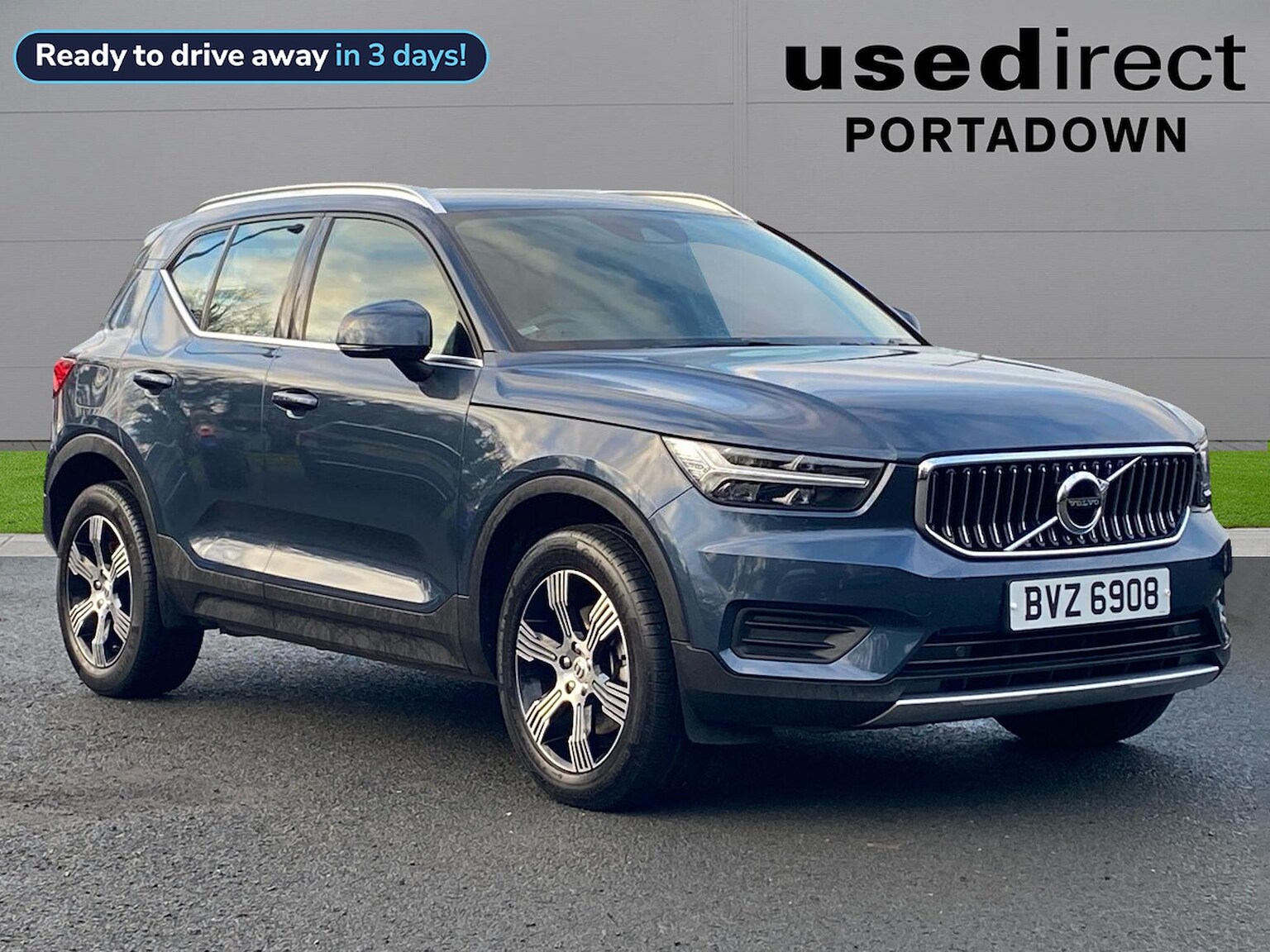 Main listing image - Volvo XC40