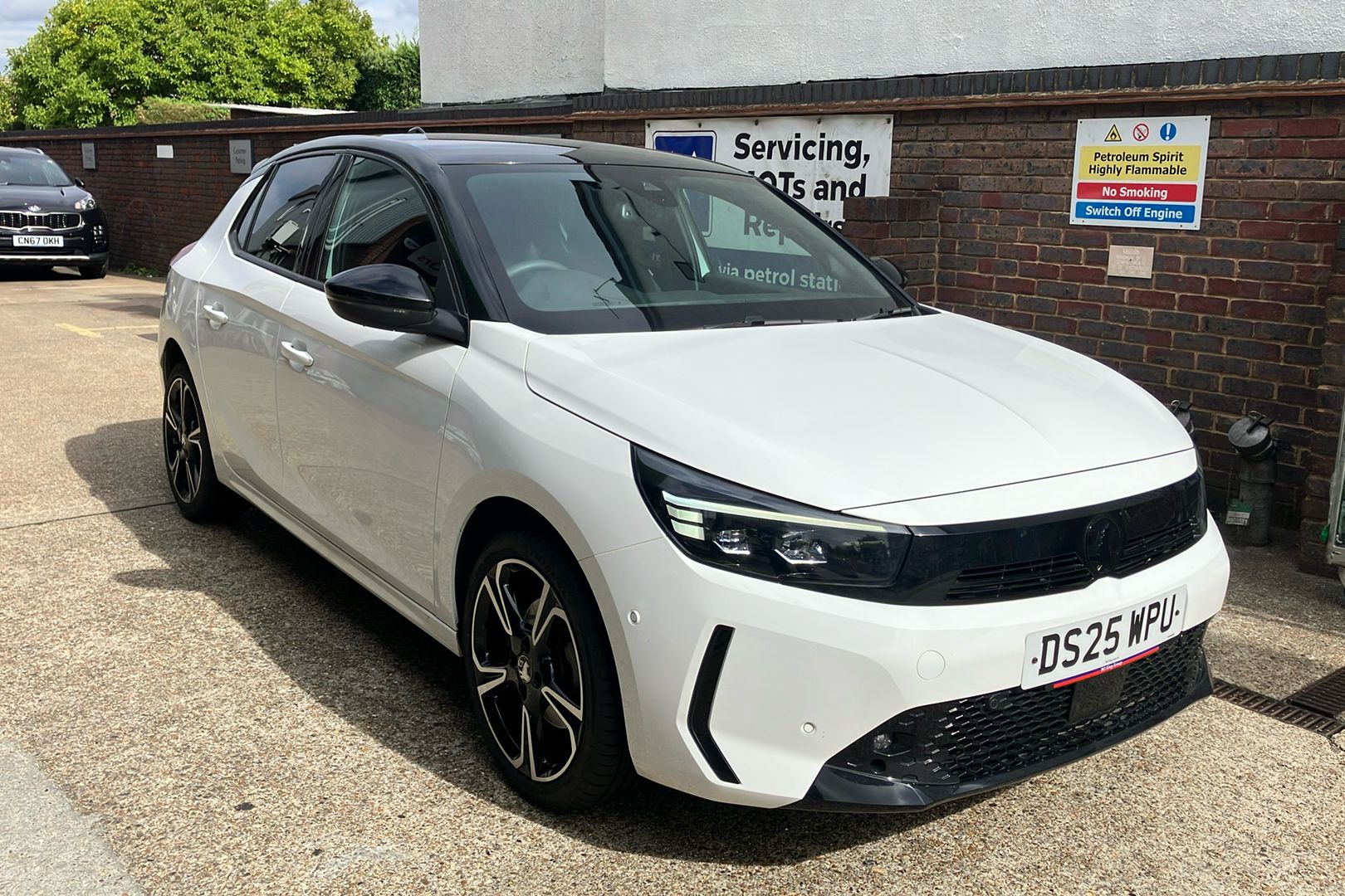 Main listing image - Vauxhall Corsa