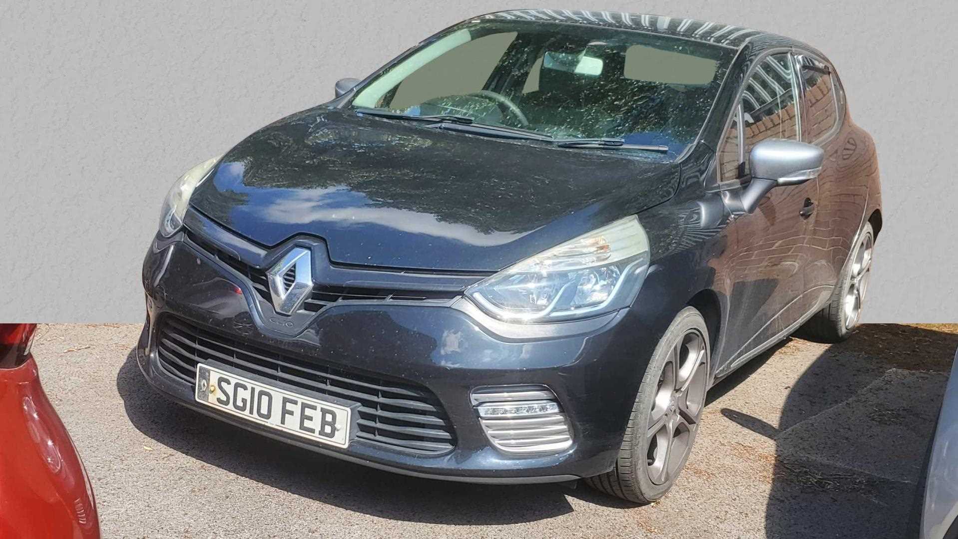 Main listing image - Renault Clio