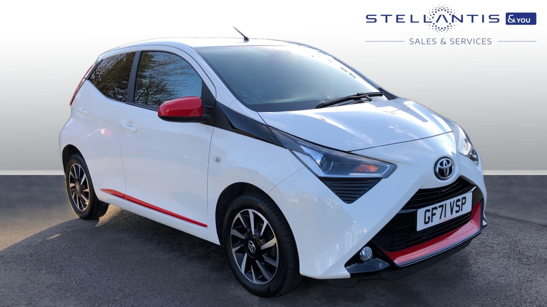 Main listing image - Toyota Aygo