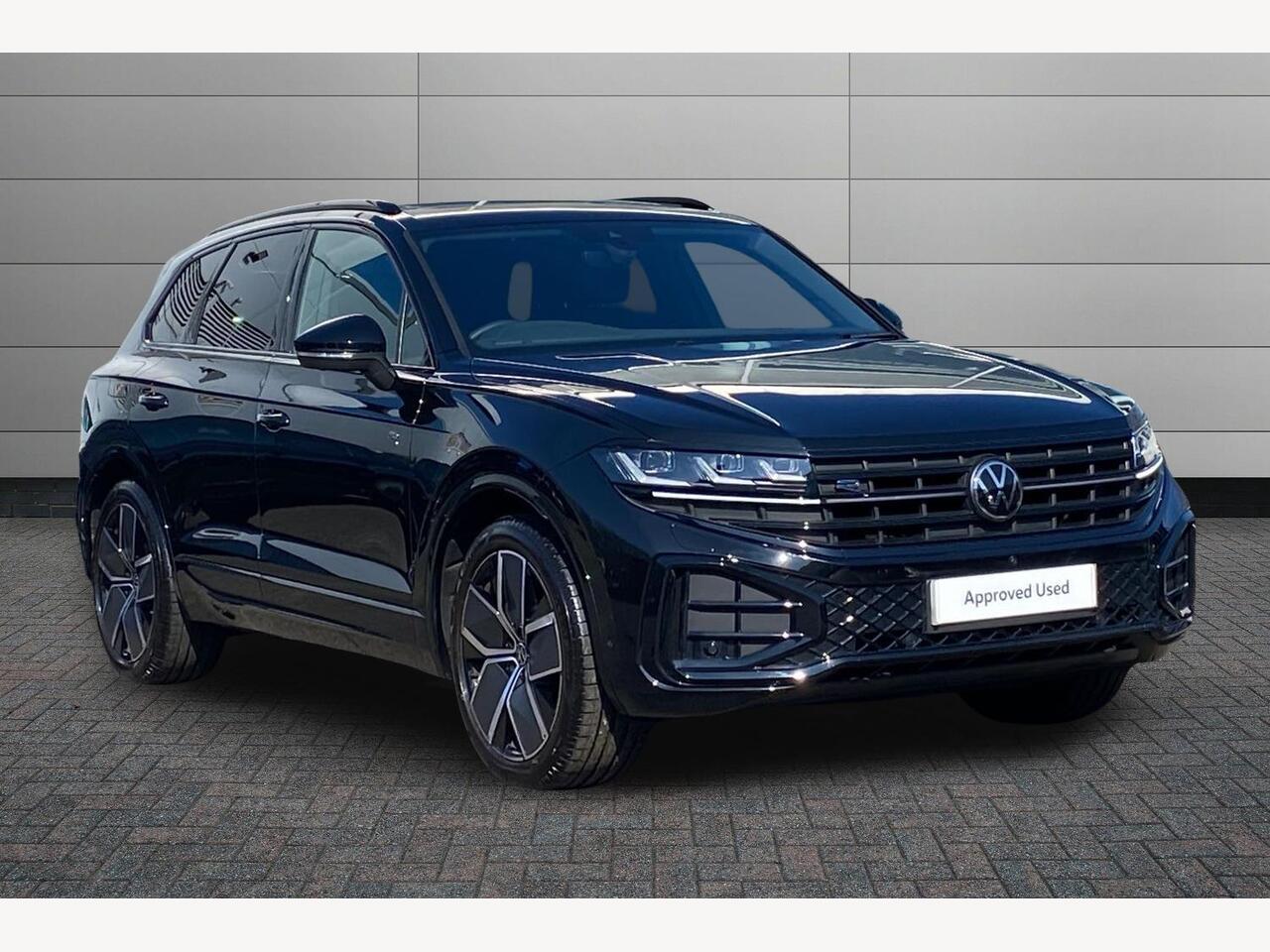 Main listing image - Volkswagen Touareg