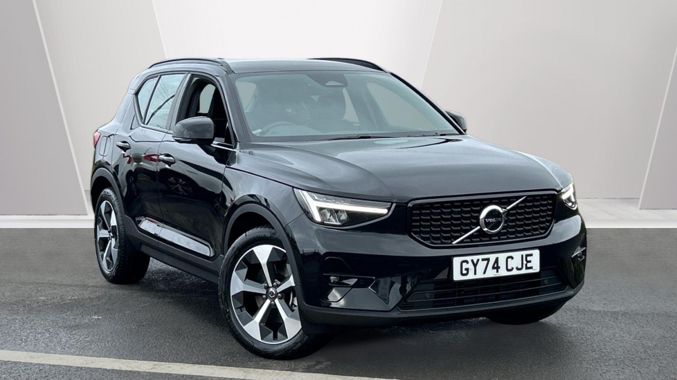 Main listing image - Volvo XC40