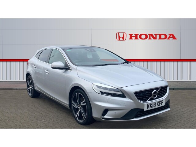 Main listing image - Volvo V40