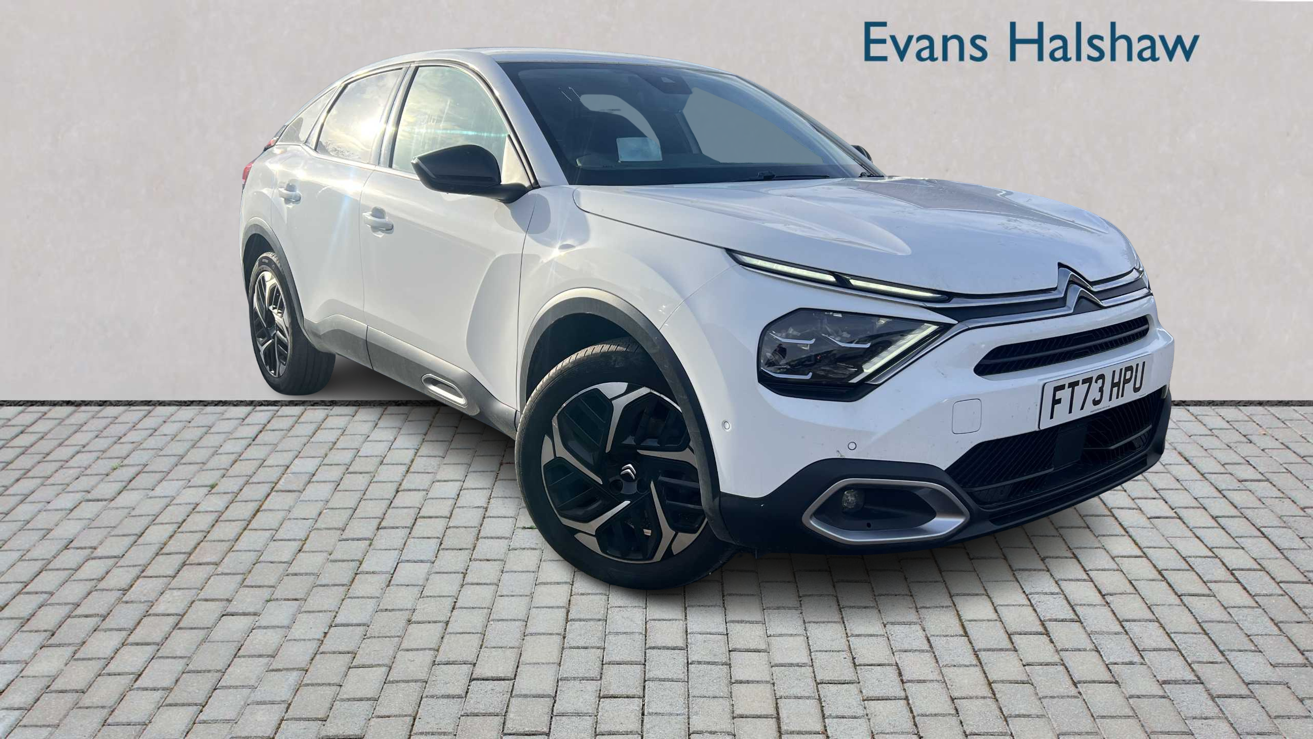 Main listing image - Citroen C4