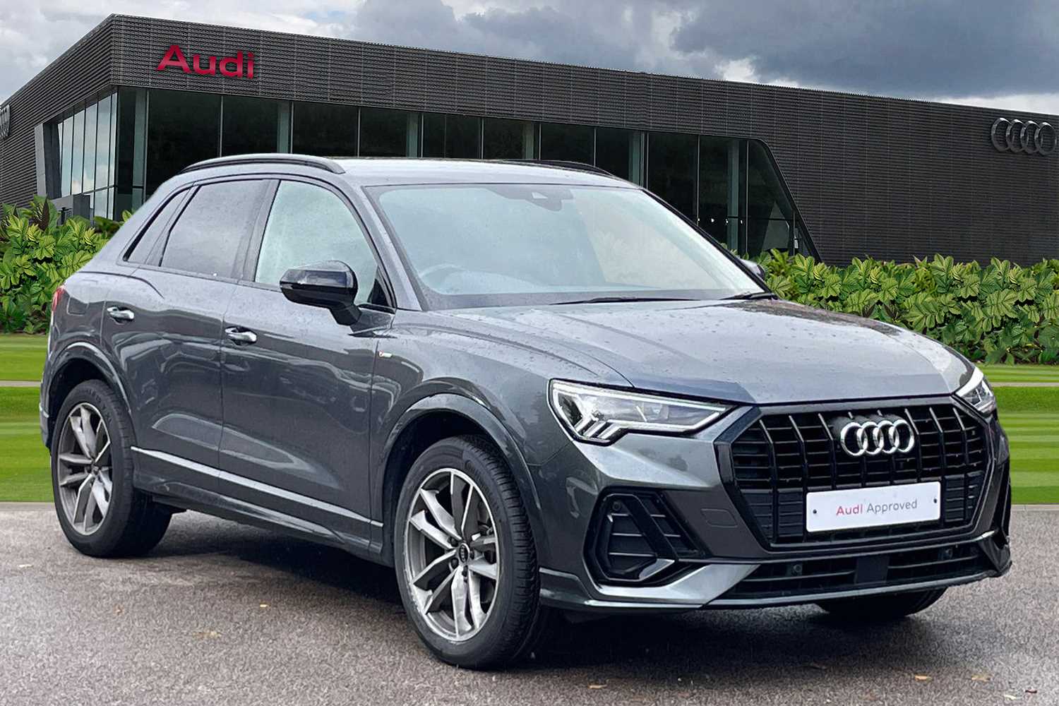 Main listing image - Audi Q3