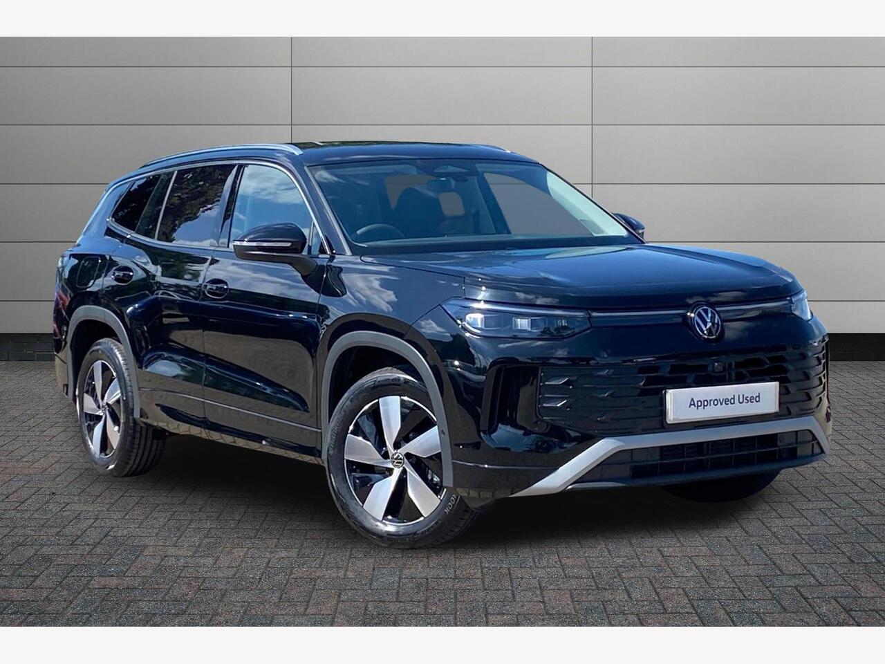 Main listing image - Volkswagen Tayron