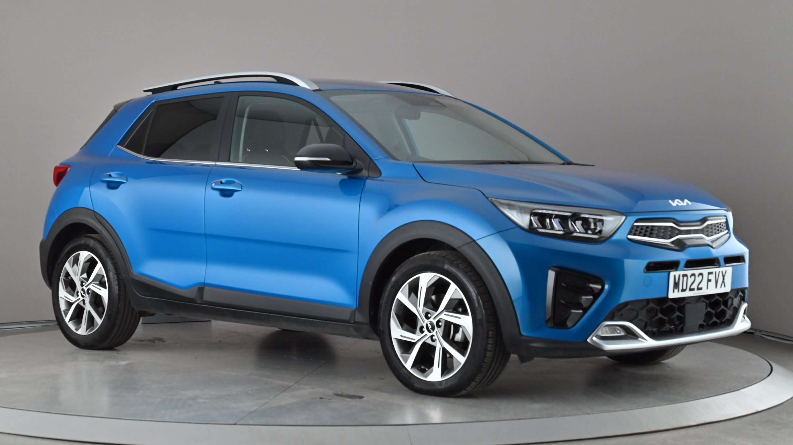 Main listing image - Kia Stonic