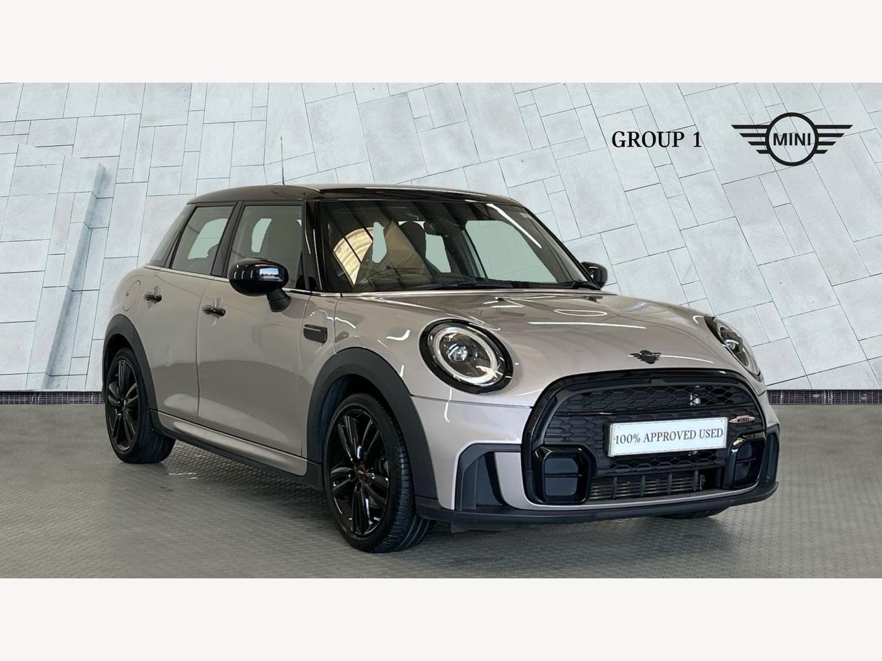 Main listing image - MINI Hatchback 5dr