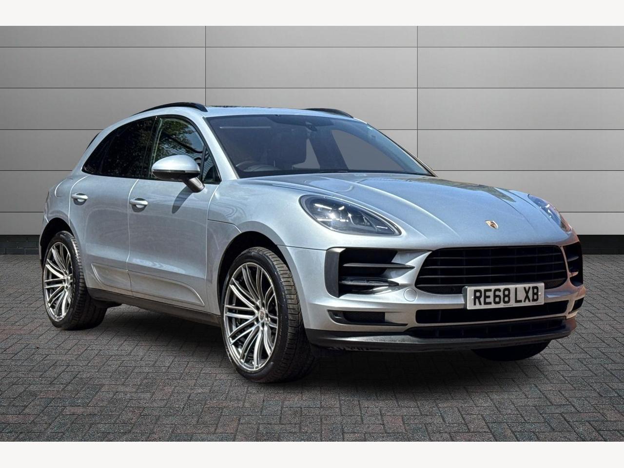 Main listing image - Porsche Macan