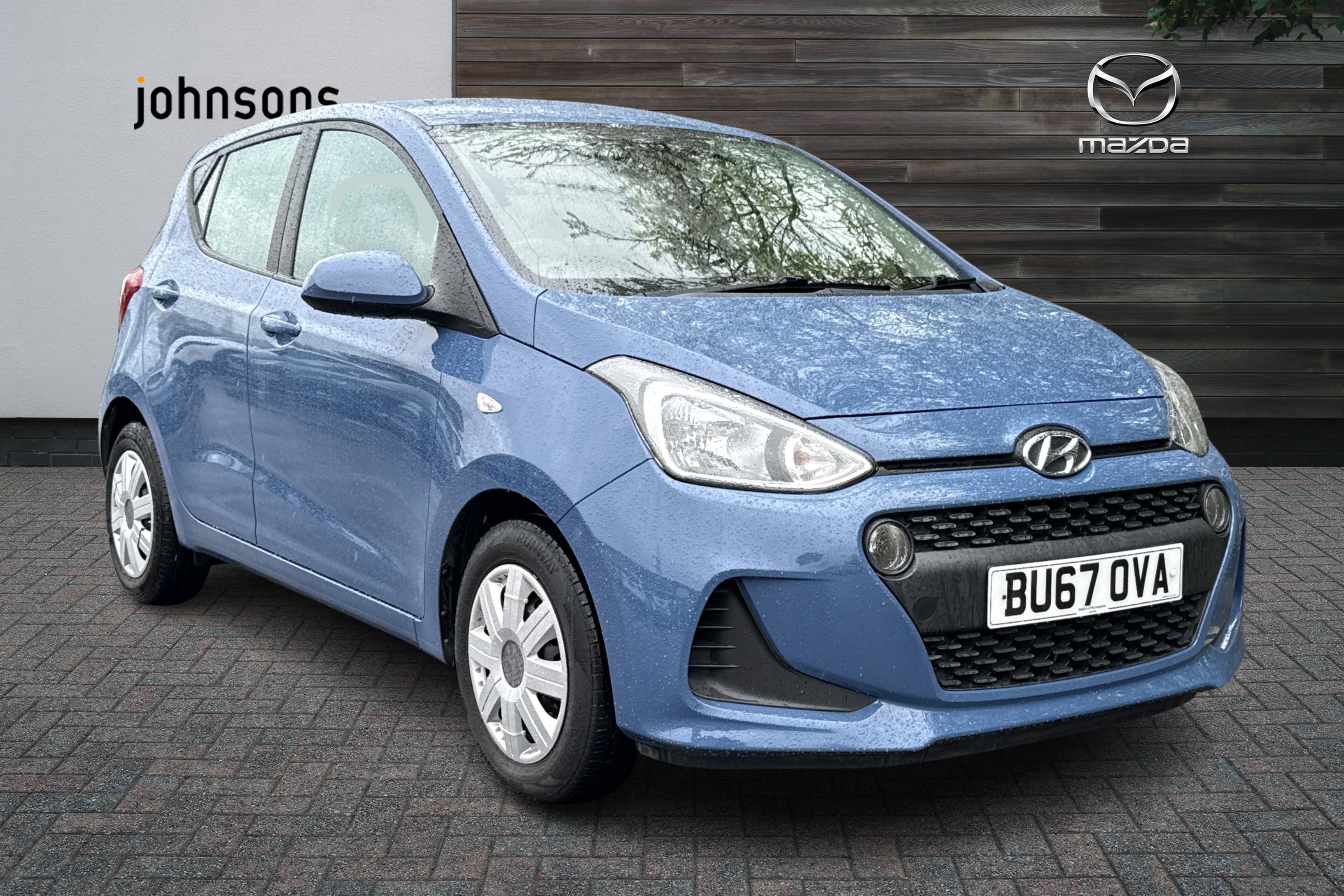 Main listing image - Hyundai i10