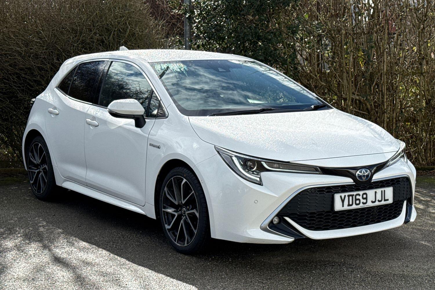 Main listing image - Toyota Corolla