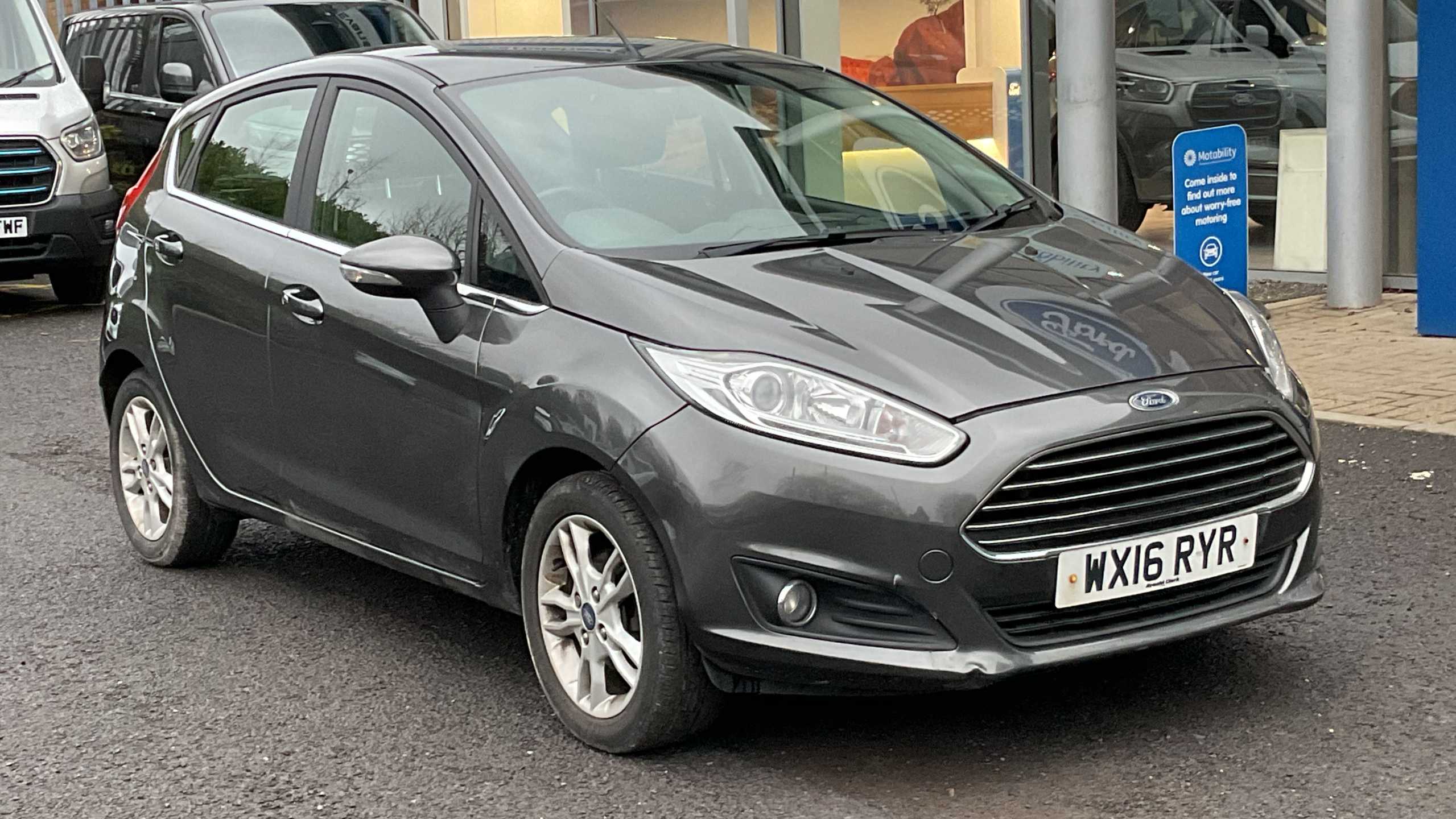 Main listing image - Ford Fiesta