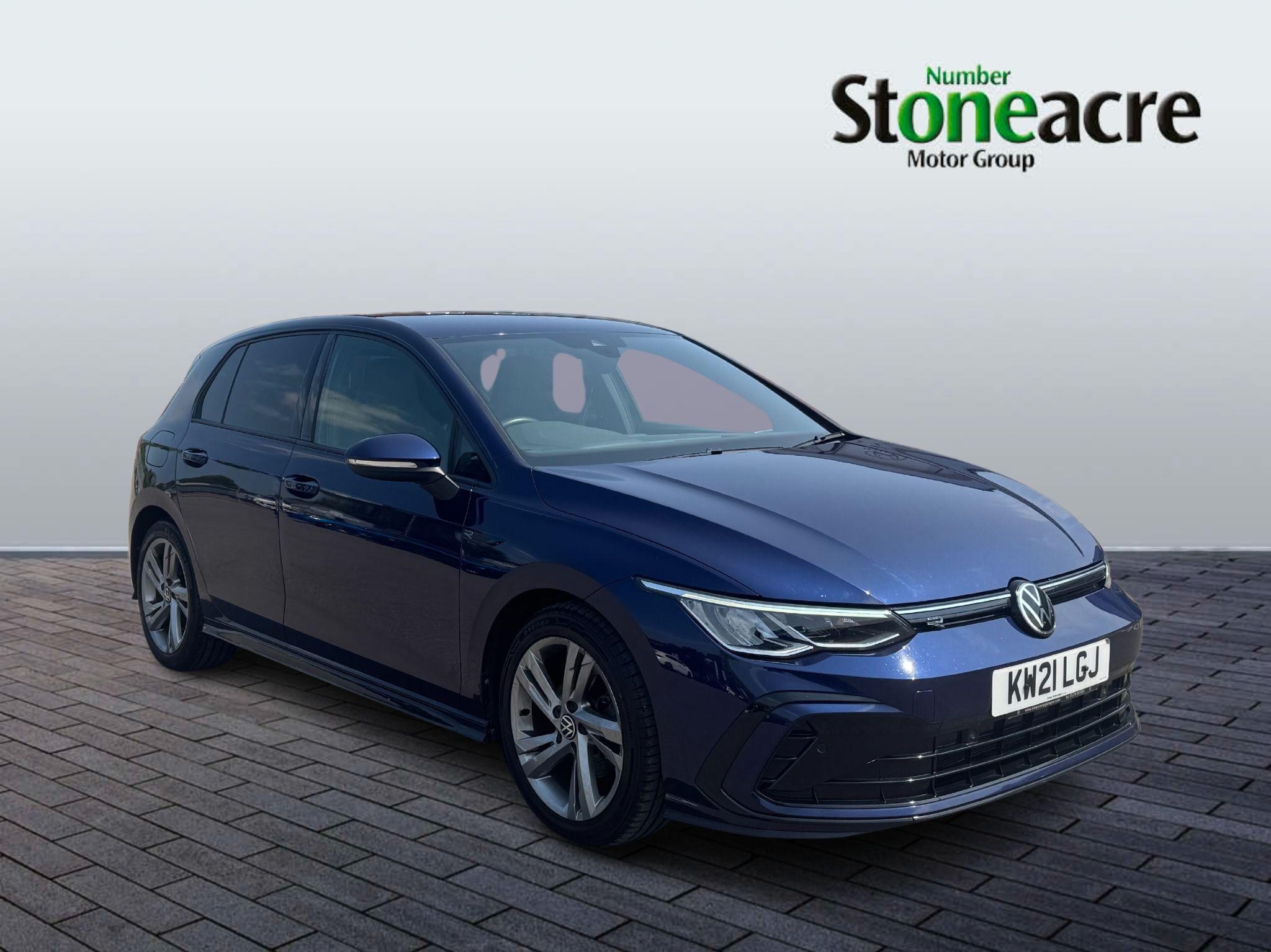 Main listing image - Volkswagen Golf