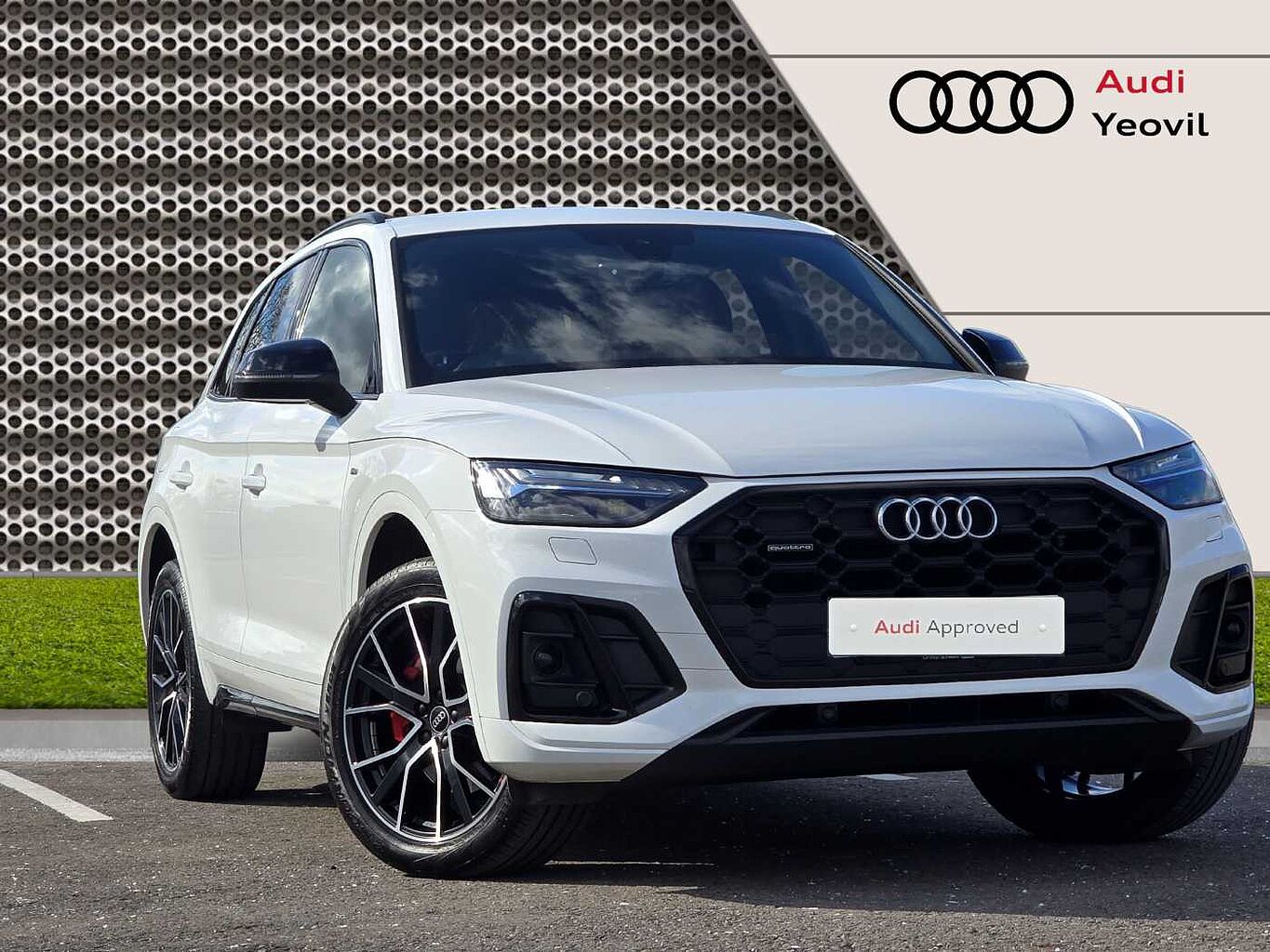 Main listing image - Audi Q5