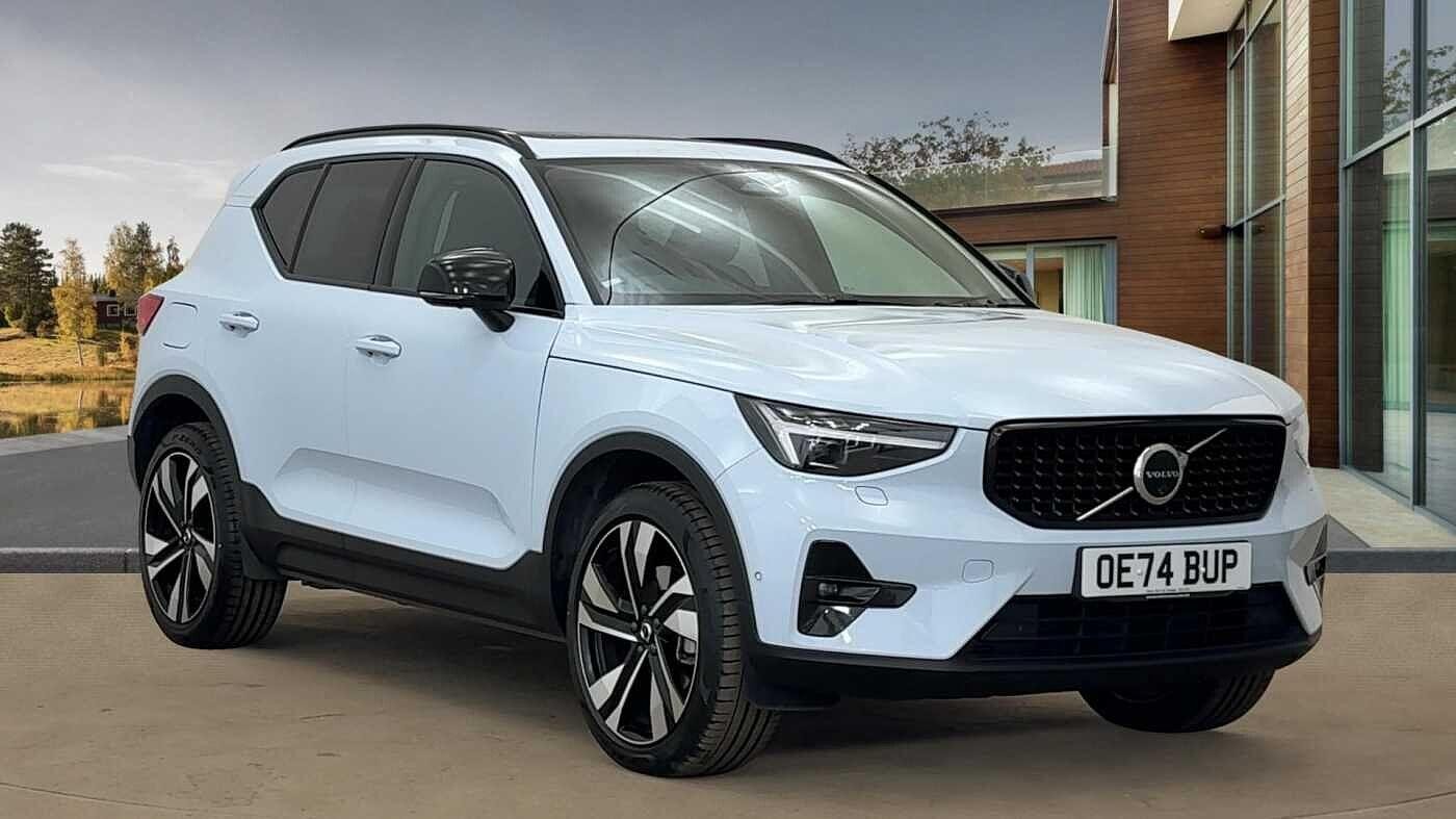 Main listing image - Volvo XC40