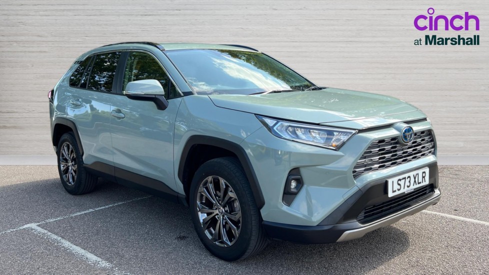 Main listing image - Toyota RAV4