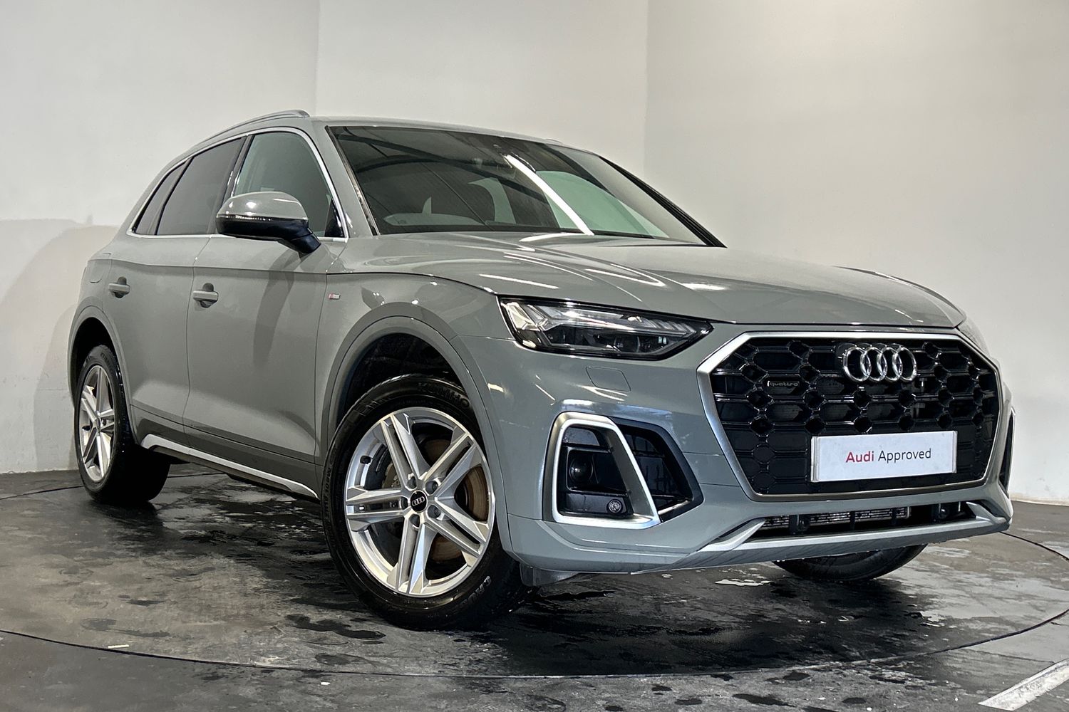 Main listing image - Audi Q5