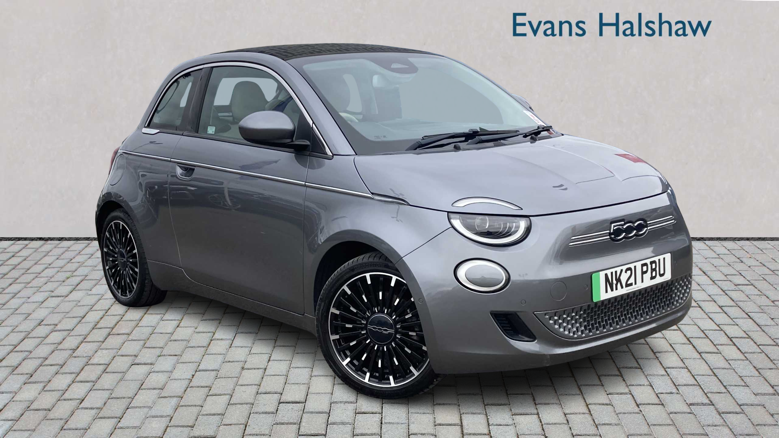 Main listing image - Fiat 500 Electric