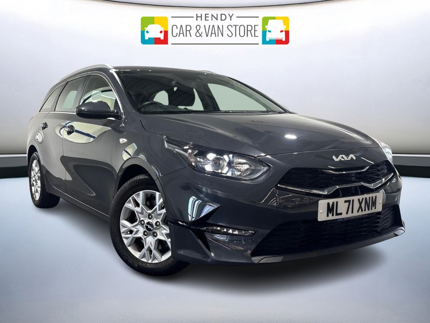 Main listing image - Kia Ceed