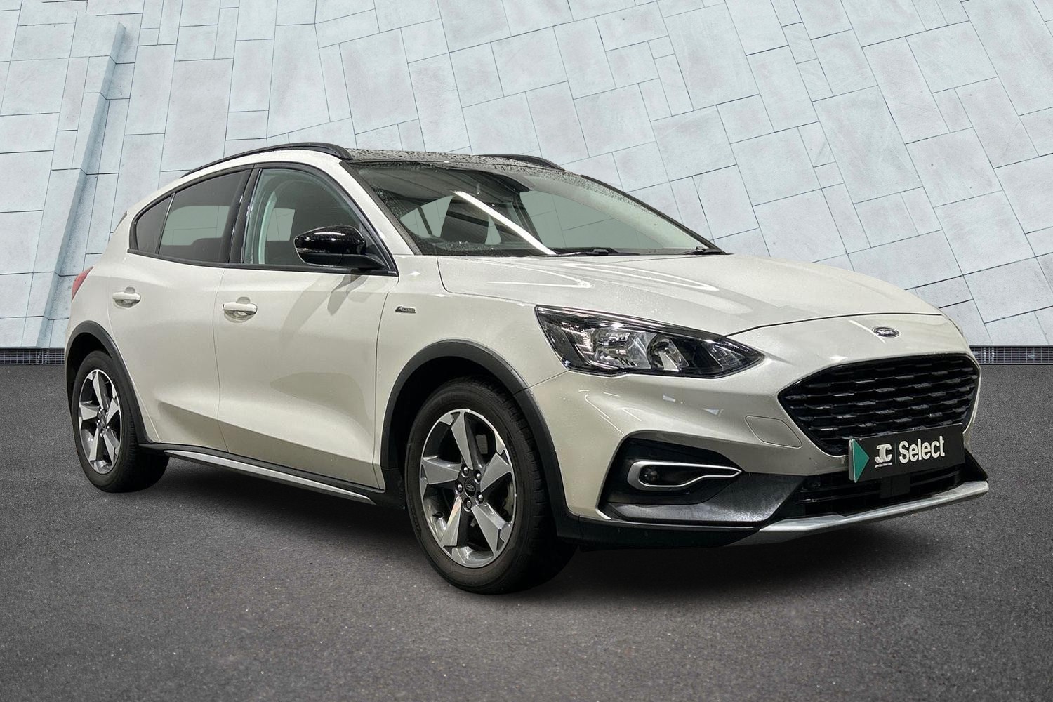 Main listing image - Ford Focus Active
