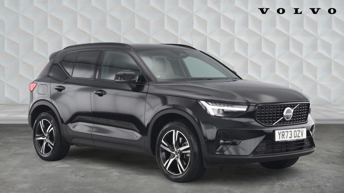 Main listing image - Volvo XC40