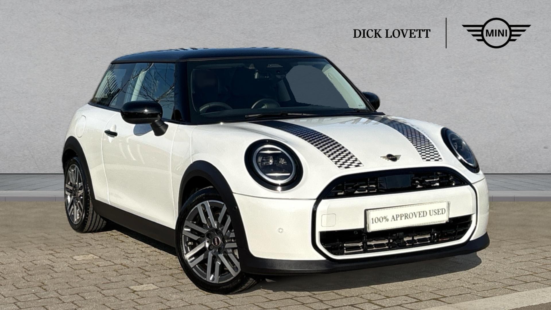 Main listing image - MINI Hatchback