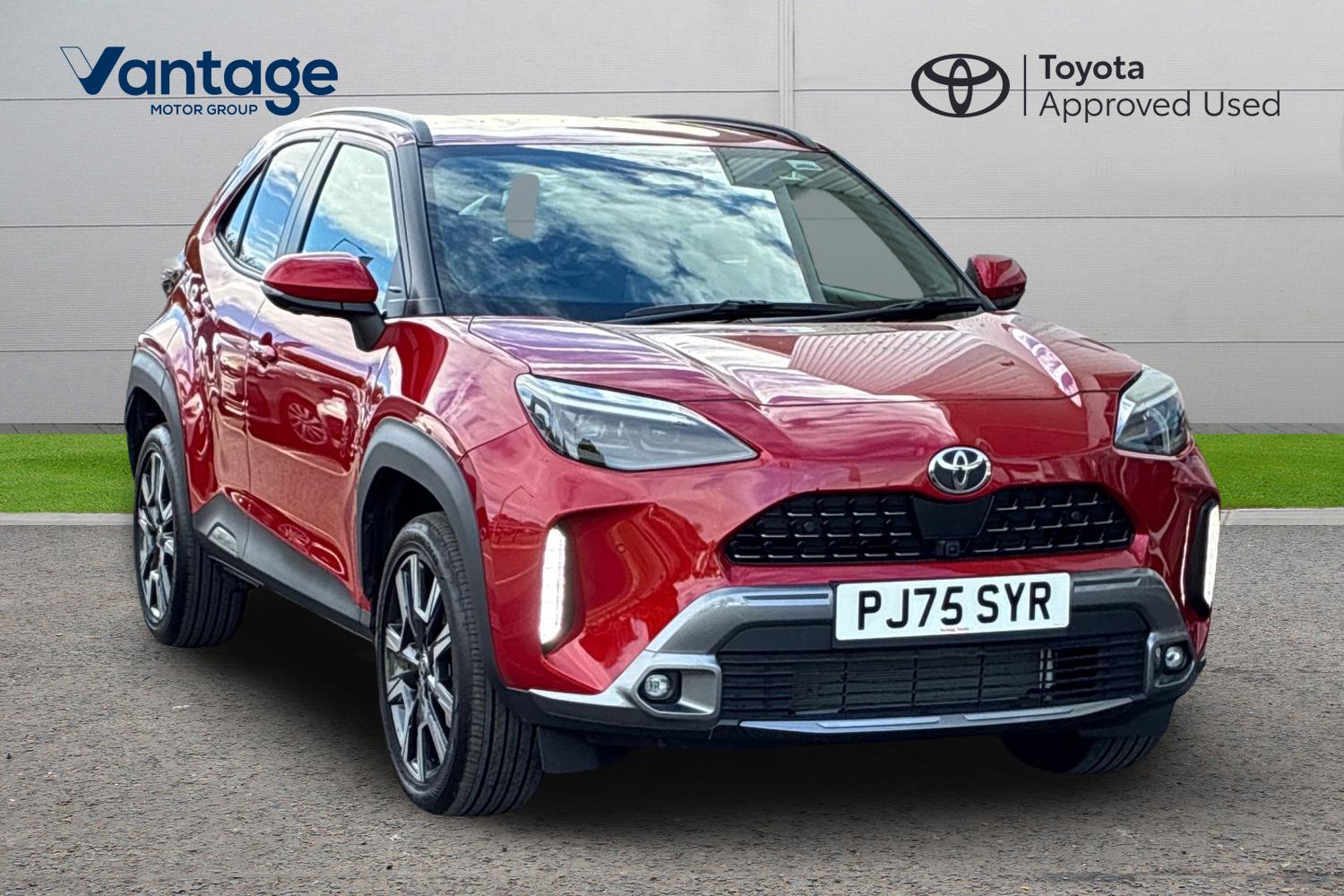 Main listing image - Toyota Yaris Cross