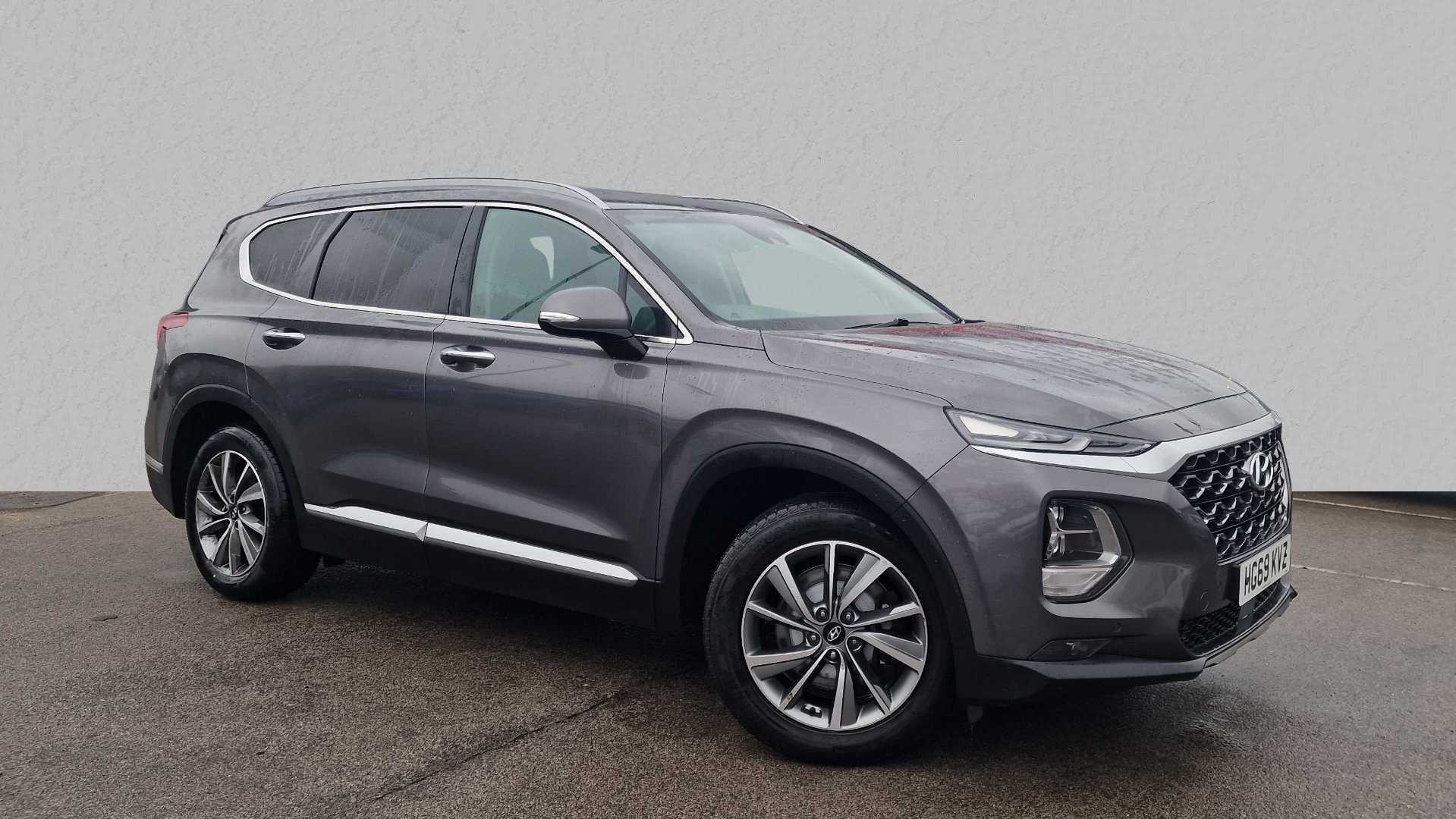 Main listing image - Hyundai Santa Fe