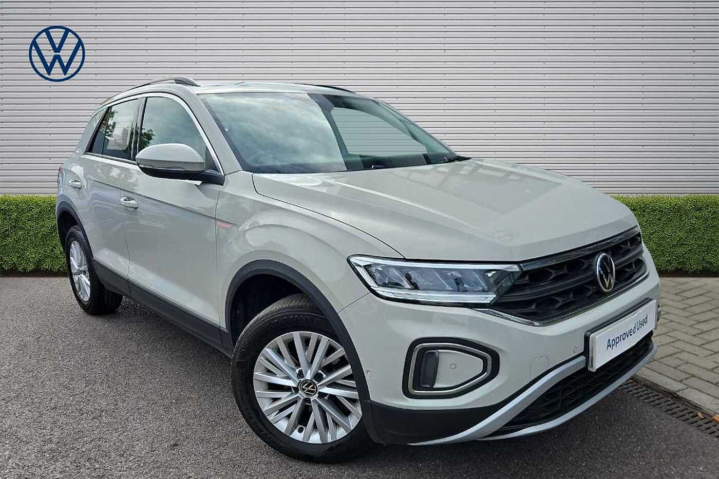 Main listing image - Volkswagen T-Roc