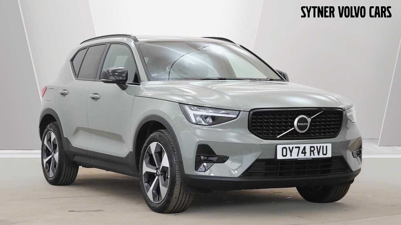 Main listing image - Volvo XC40